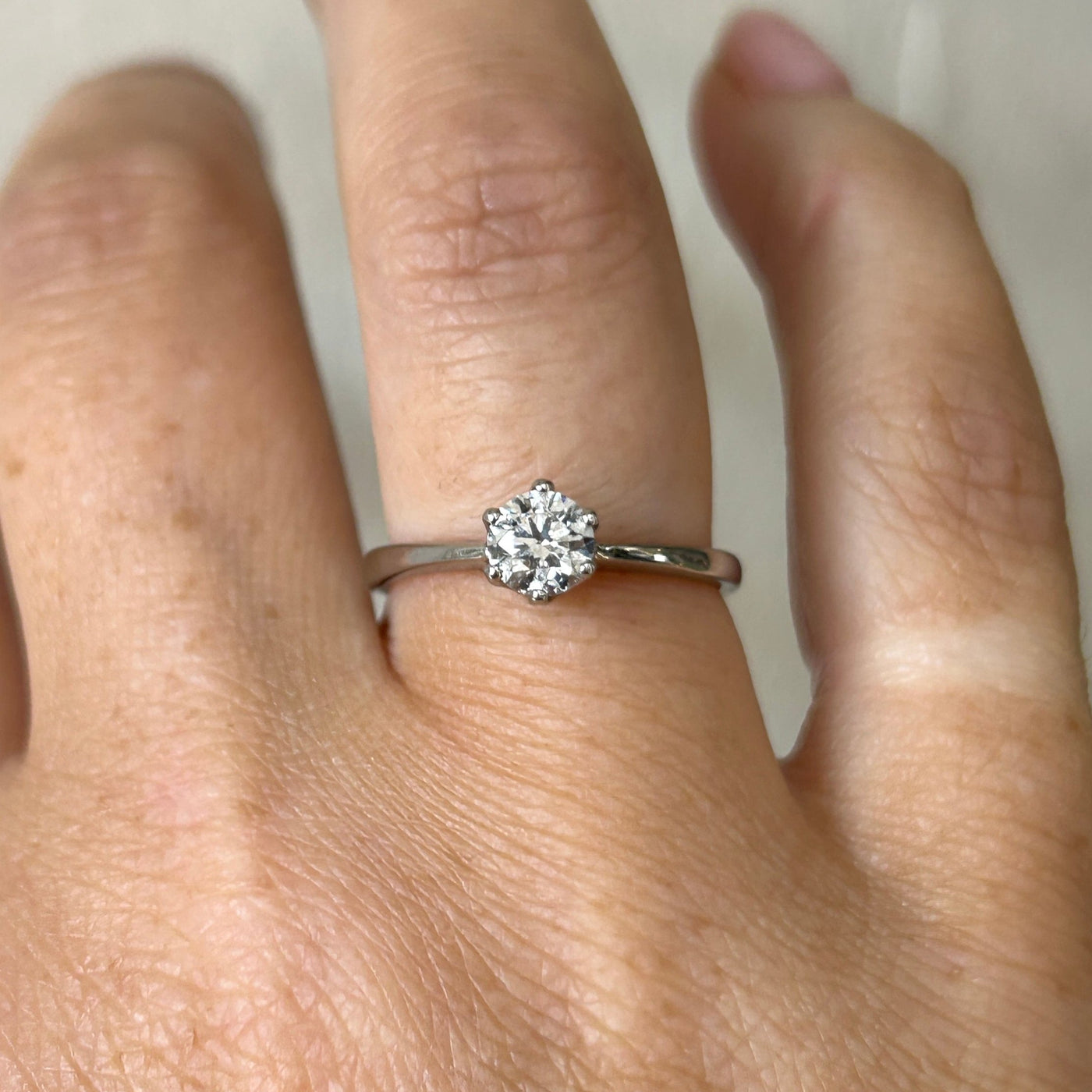 Lab Grown Round Diamond Ring